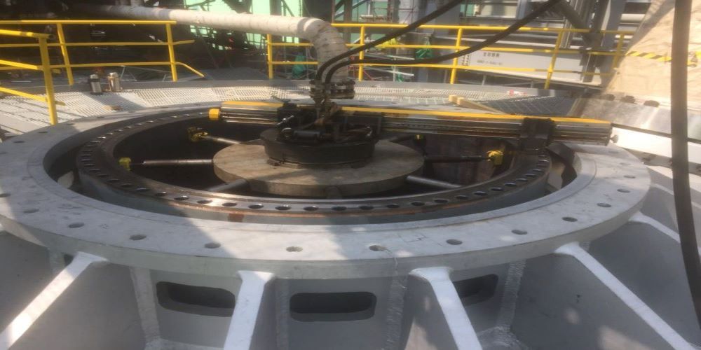 恒力石化搅拌机水平密封面修复